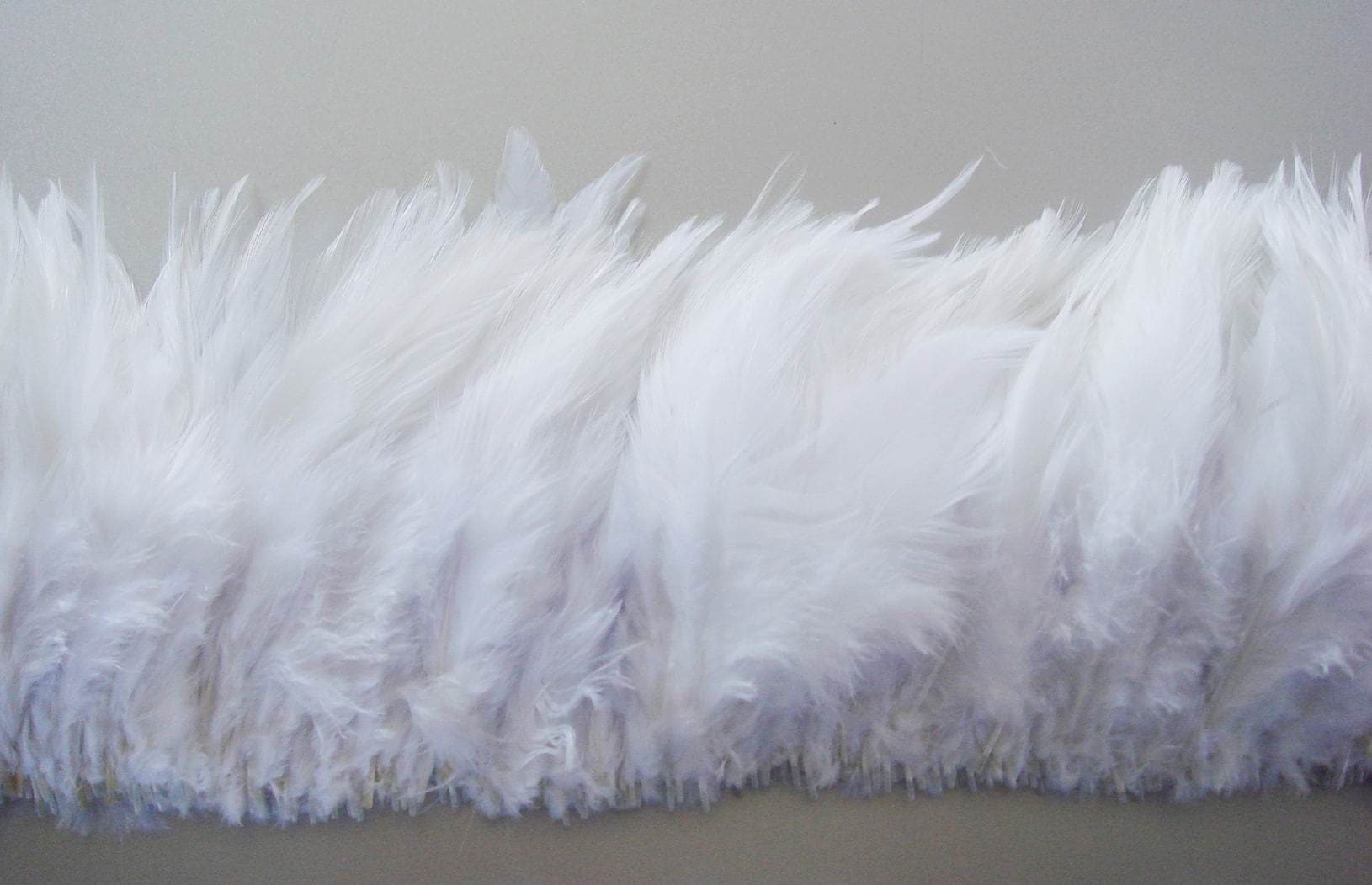 White Saddle Feather Fringe